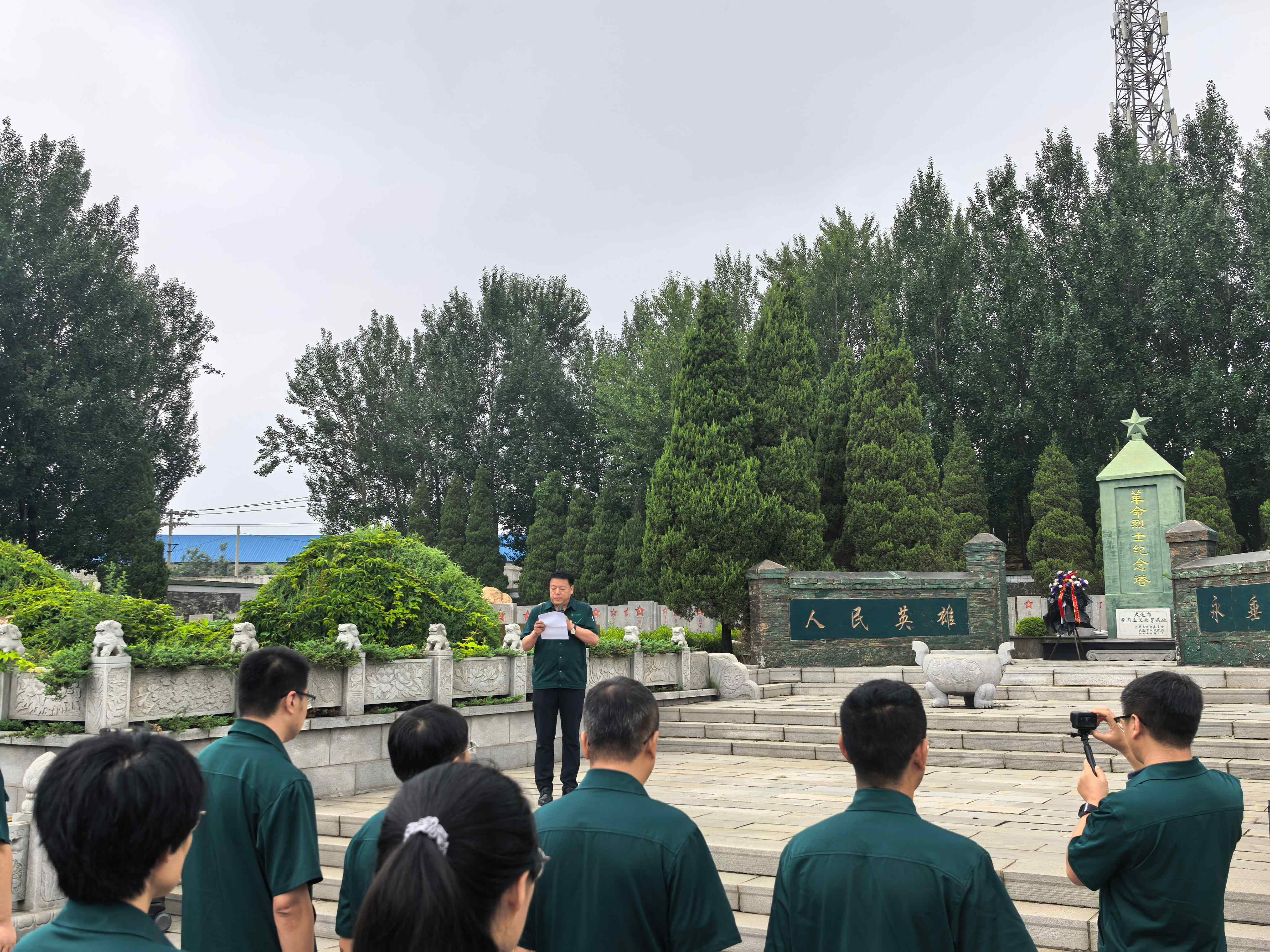 缅先烈忆峥嵘岁月 铭党恩启奋进新程? | 东升国际官网集团党总支迎七一主题党日活动(图3)