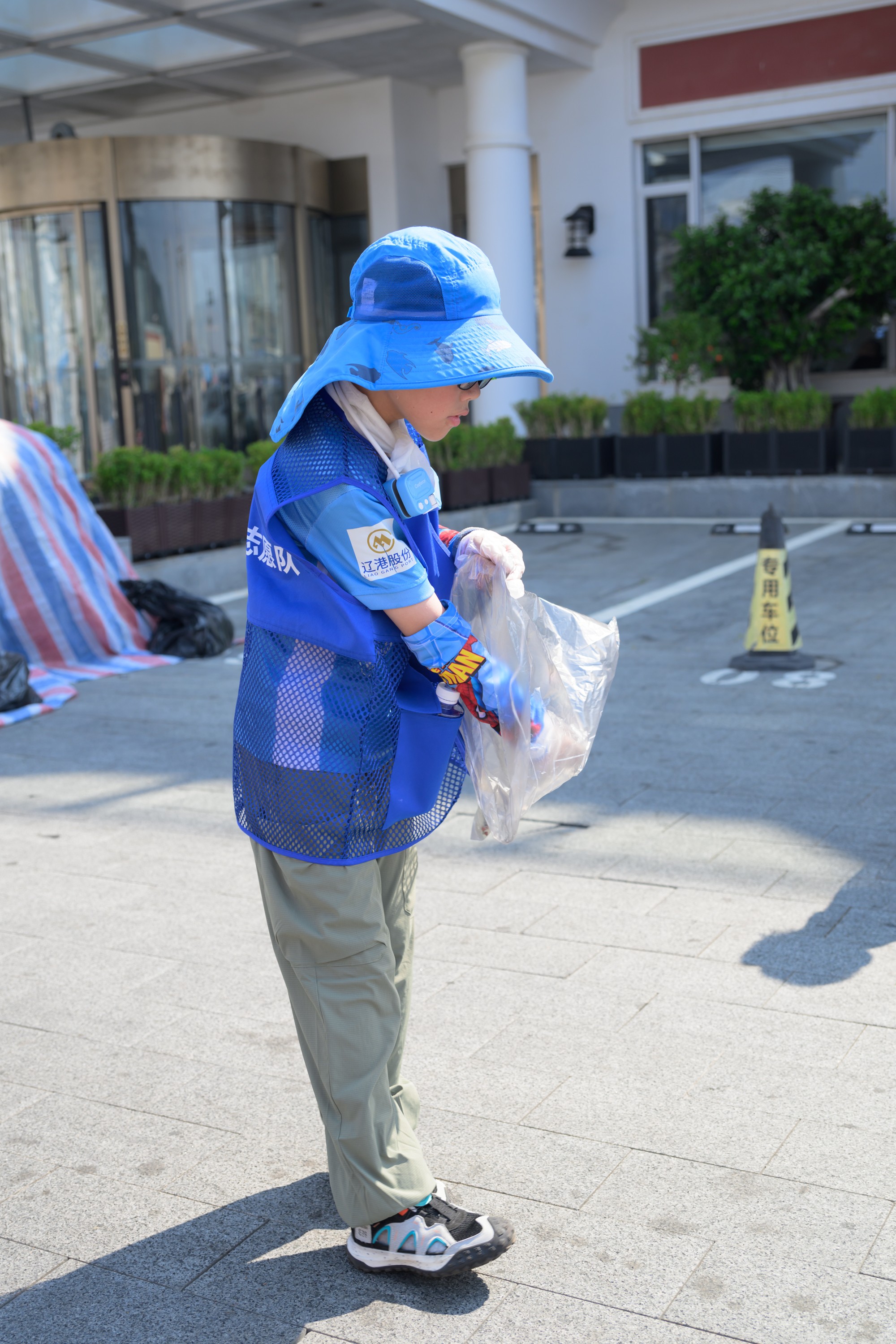 公益丨“幼手拉大手 分类向将来” 东升国际官网集团环保教育试点暑期公益实际圆满闭幕(图5) 公益丨“幼手拉大手 分类向将来” 东升国际官网集团环保教育试点暑期公益实际圆满闭幕(图5)